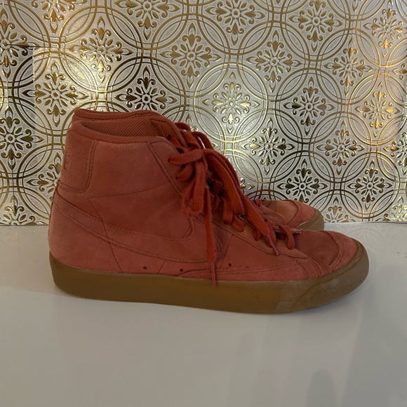 Nike Men's High-Top Sneakers in Light Redwood and Tan 9.5 - Picture 1 of 7